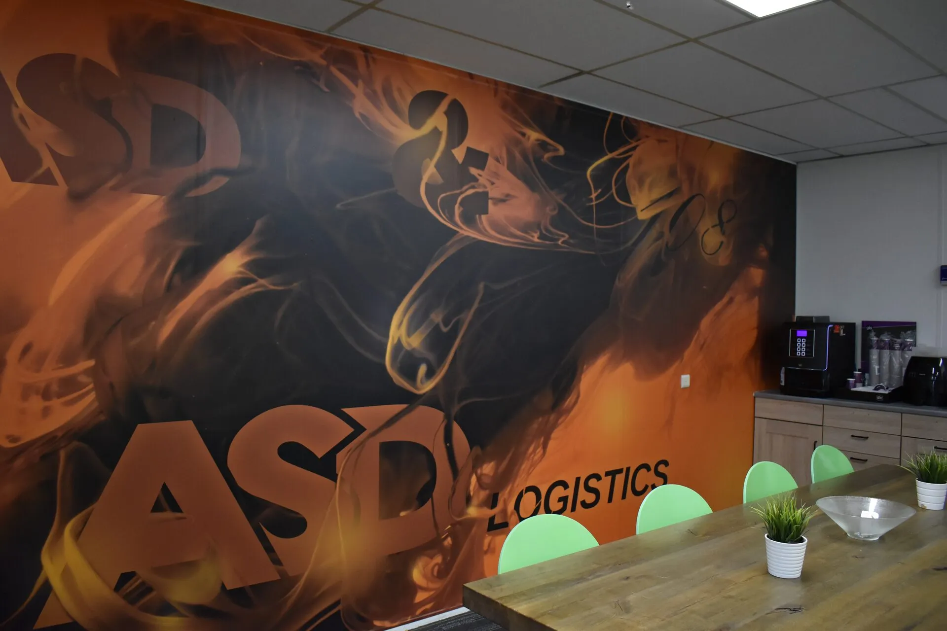 Kantoor van ASD Logistiek voor planning en orderverwerking